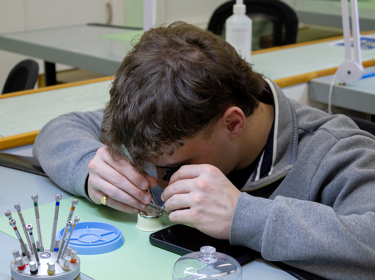 Watch Taster Day - Image 6